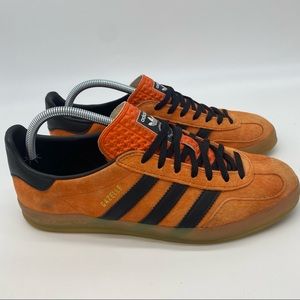 ADIDAS ORIGINALS TRINIDAD & TOBAGO ISLAND SERIES Men's Size 9.5 Orange Gazelle